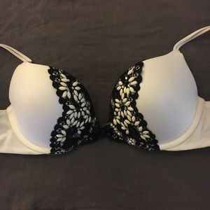 Victoria’s Secret bra